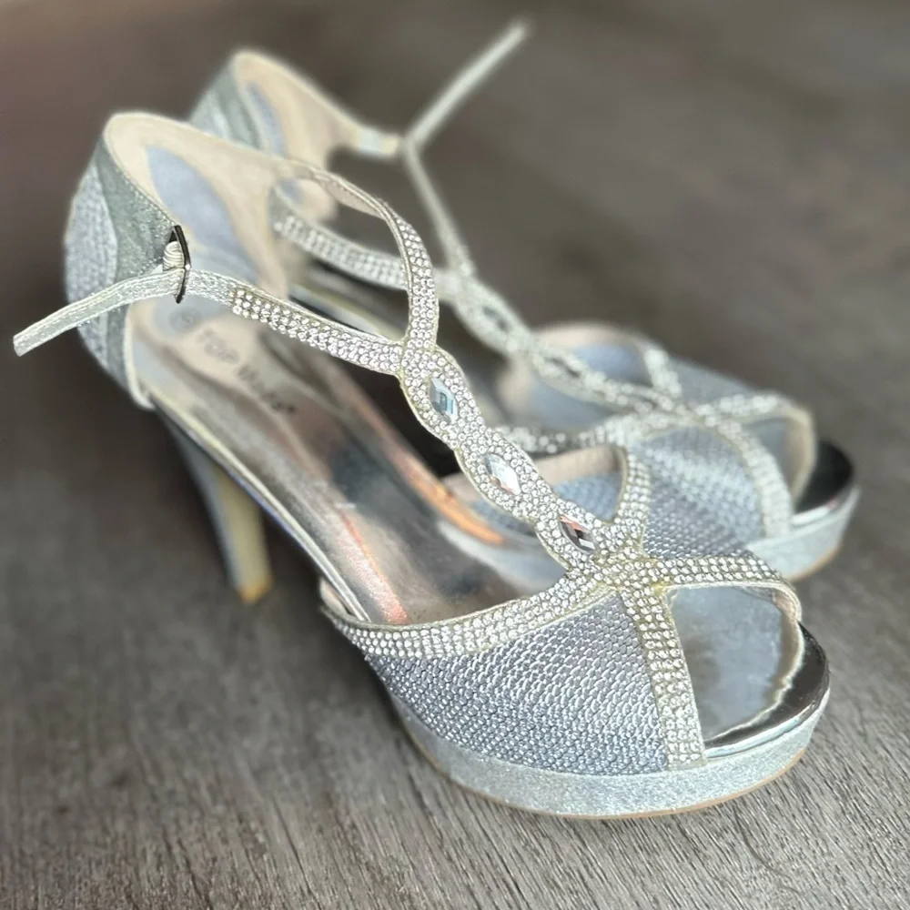 Top Moda silver platform sandal heels, women’s size 8